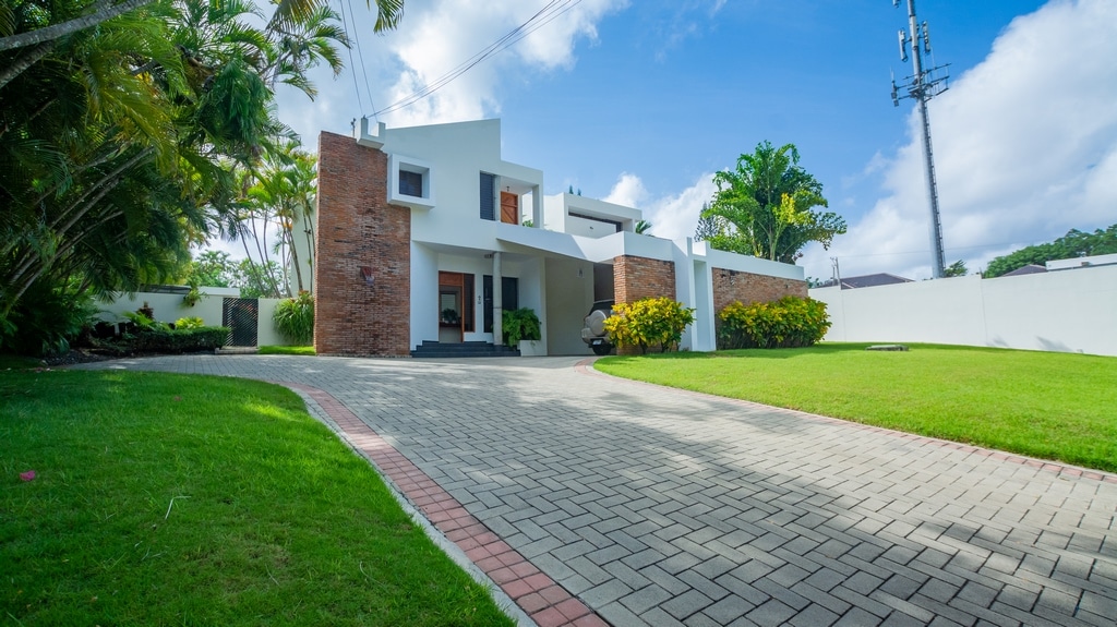 Maravillosa-casa-en-Los-Cerros-de-Gurabo-1